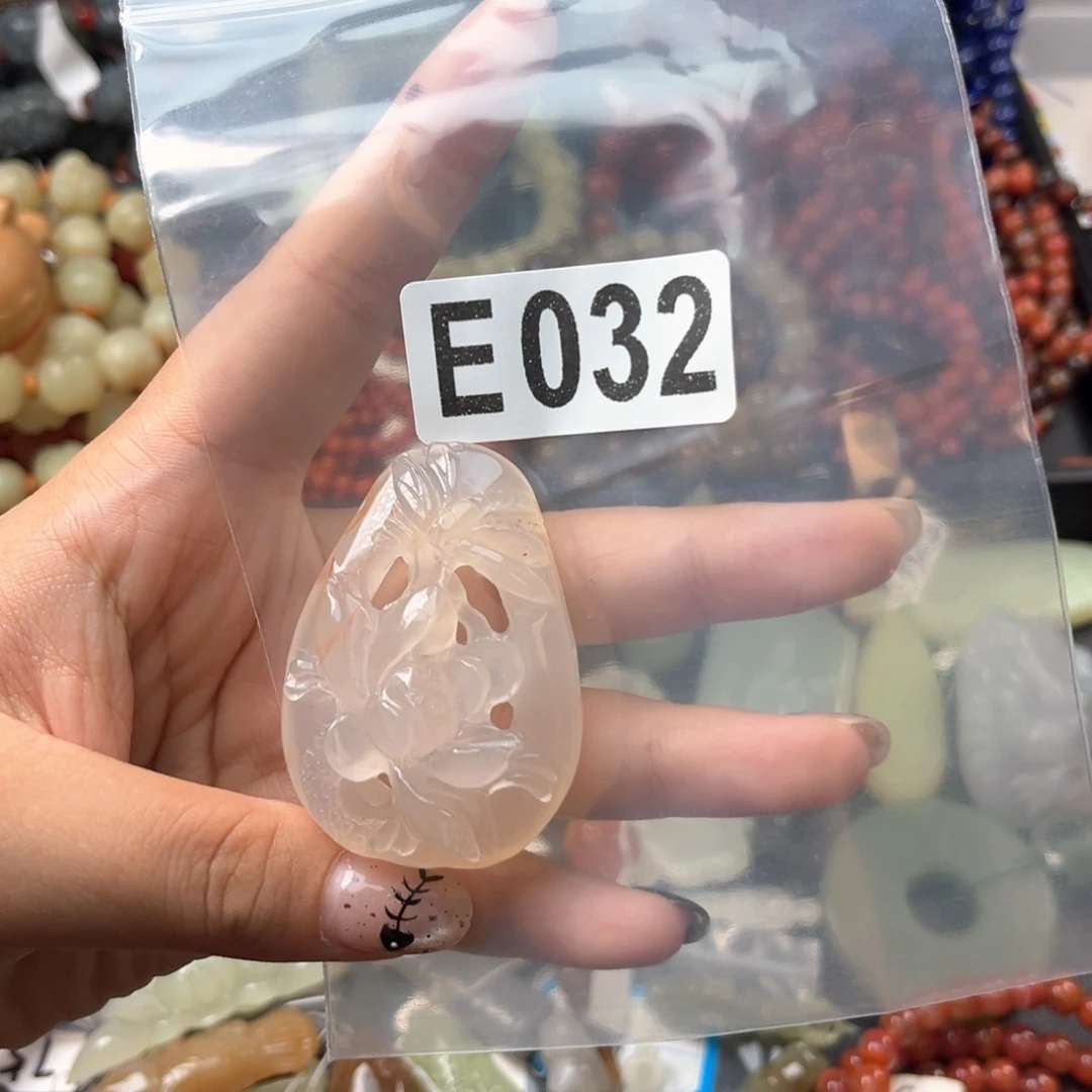 未镶嵌南红玛瑙珠宝奇石
