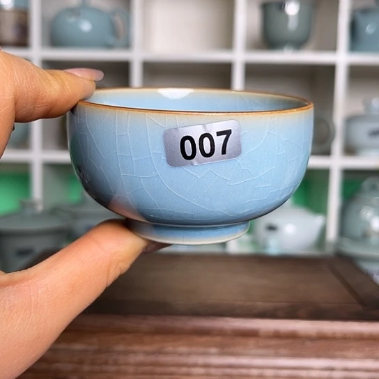 杯007天蓝釉罗汉杯手工拉胚底部微瑕