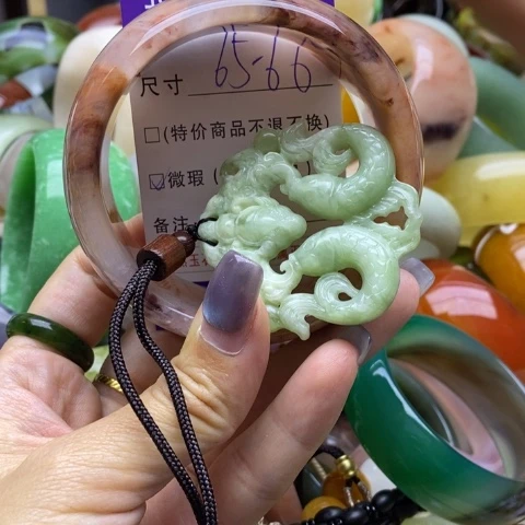 未镶嵌手镯石英质玉