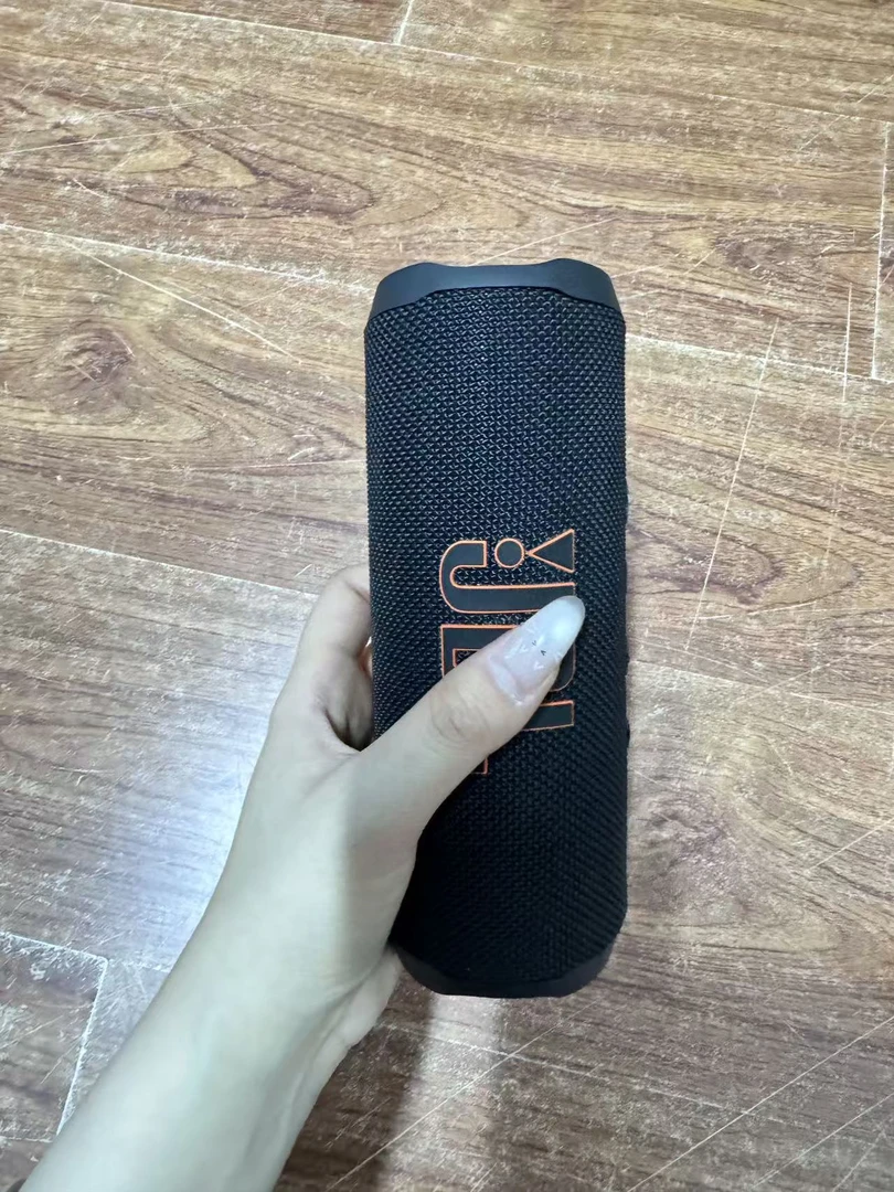 A户外骑车骑行便携户外小音响小音箱小圆柱形266