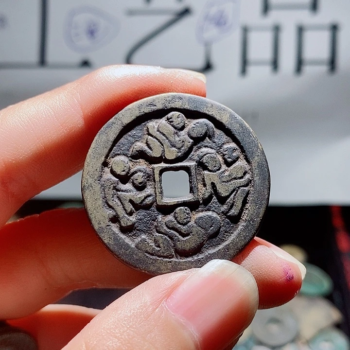 世***界小陈小陈  手机挂件工艺品  140