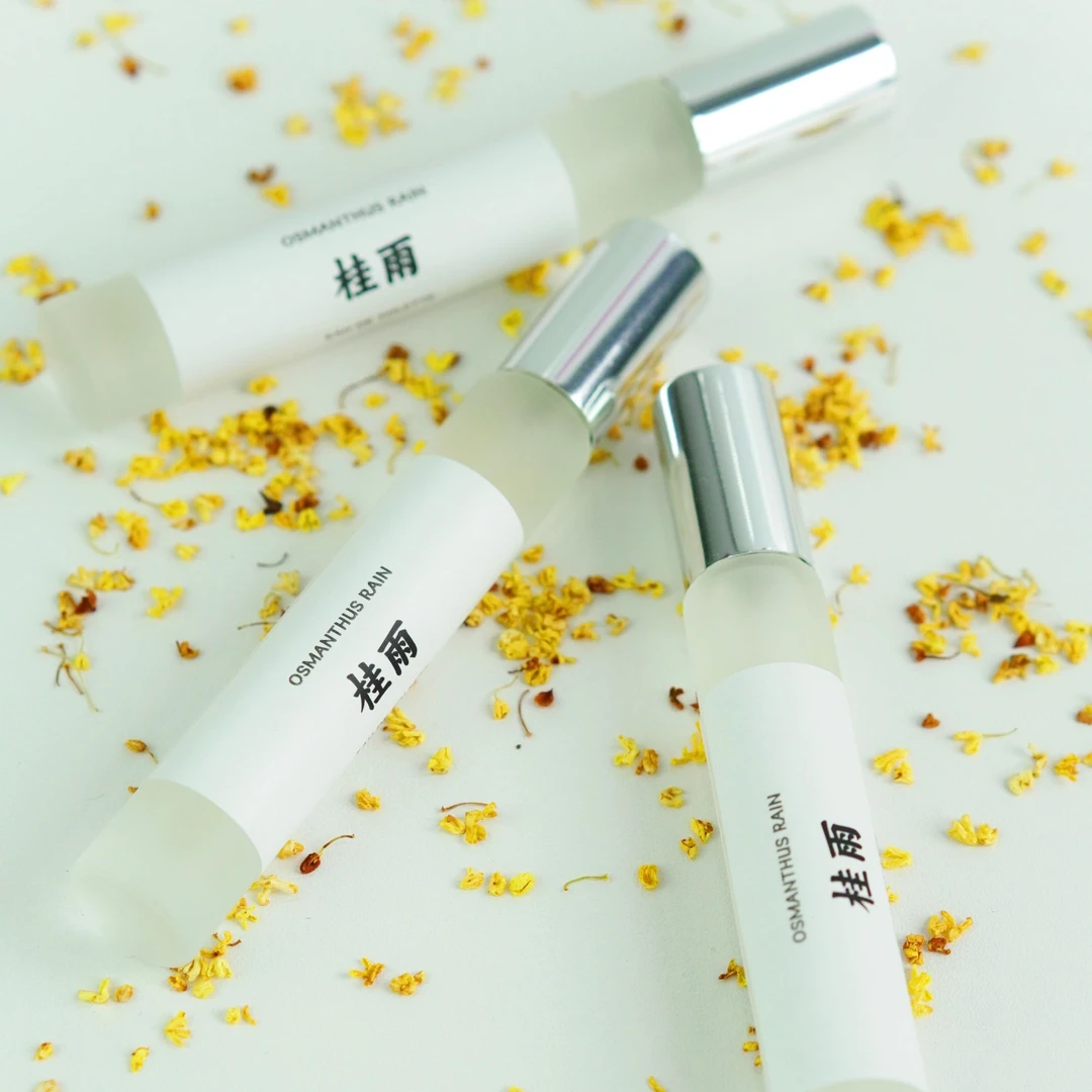 「桂雨」金桂摇落如雨迷人桂花香-调香师陈敏