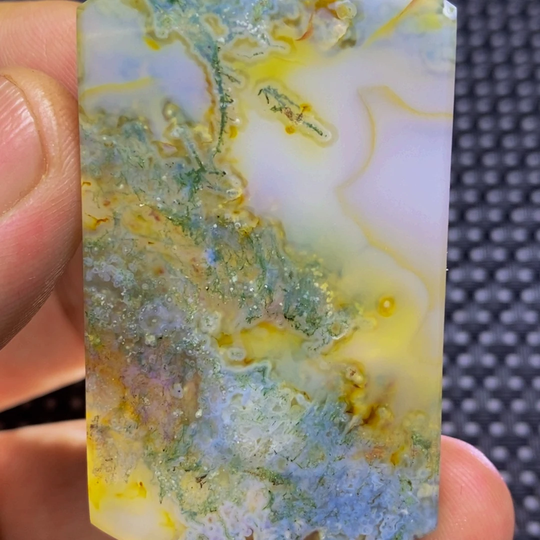 玛瑙/玉髓颈饰未镶嵌大**疆