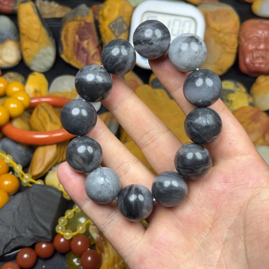 石英质玉未镶嵌颈饰小****倒