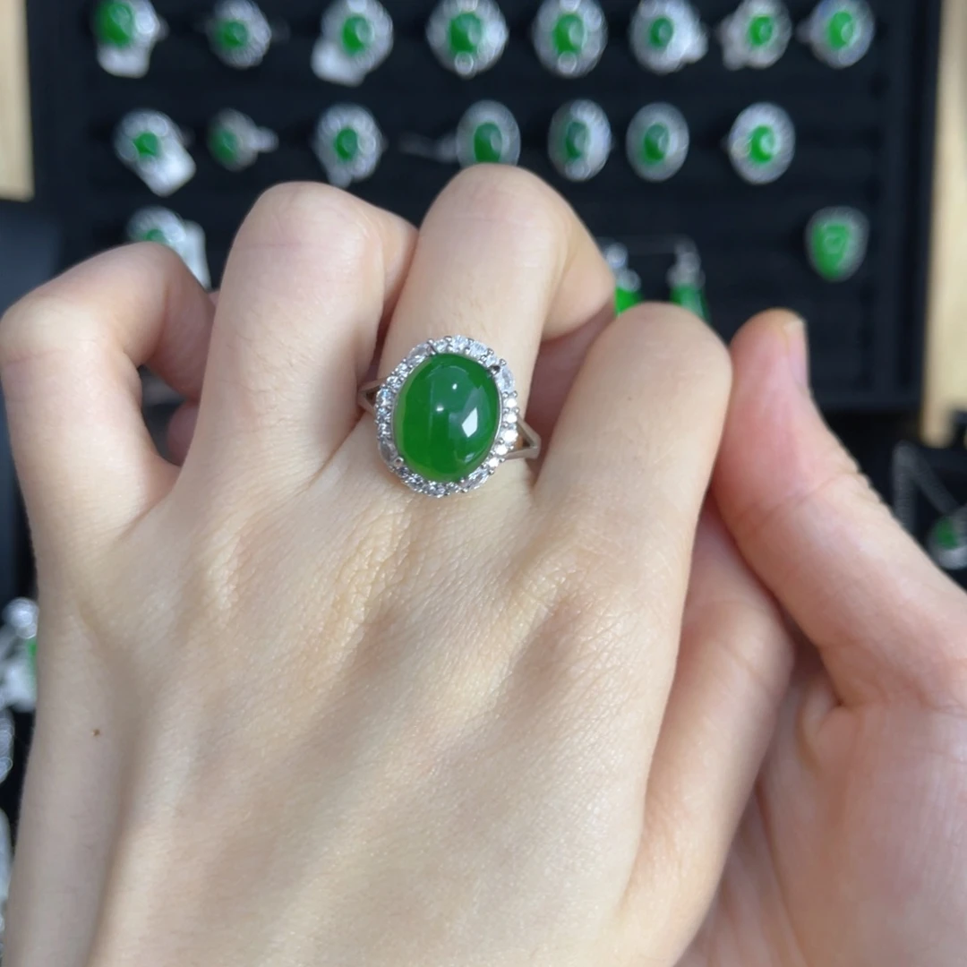 翡翠戒指银S925镶嵌蛋面戒指