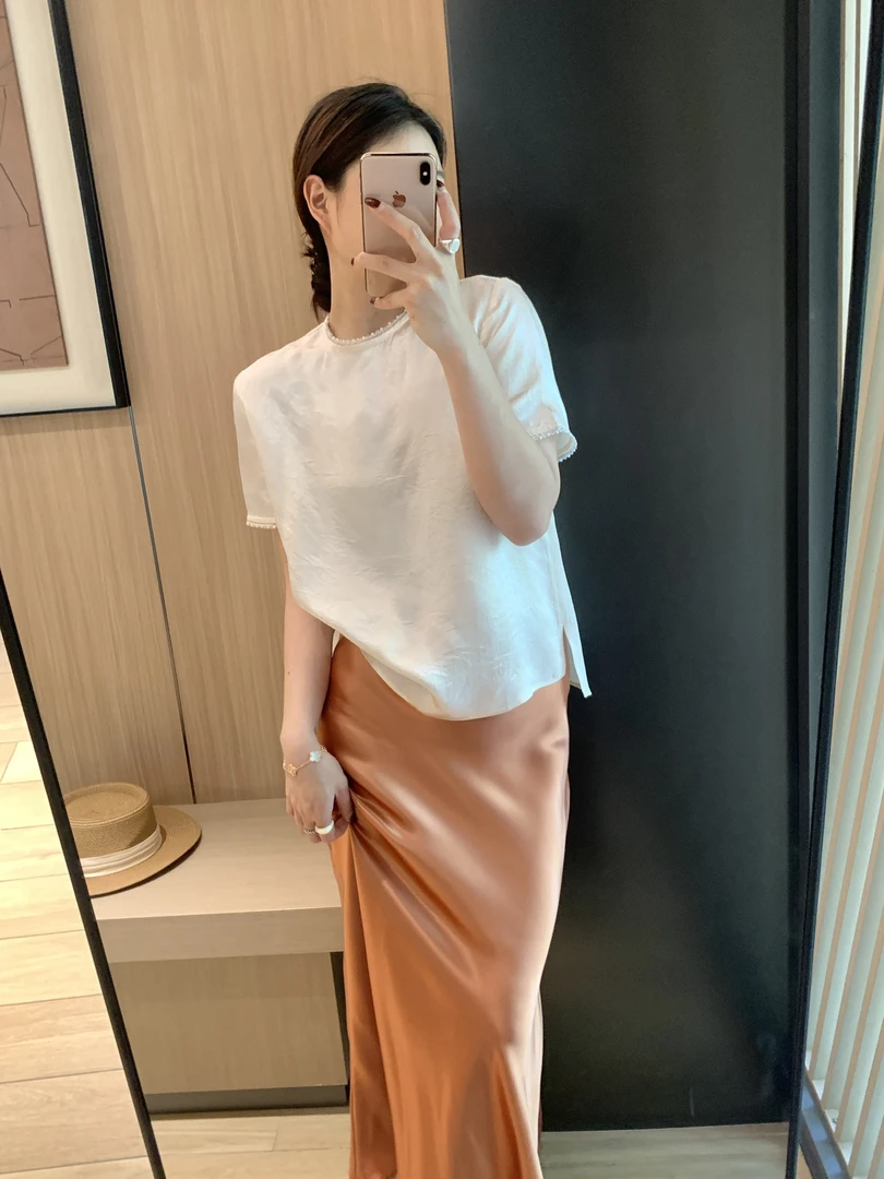 深圳南油（钉珠T恤）夏季醋酸圆领显瘦T恤压皱钉珠时尚百搭