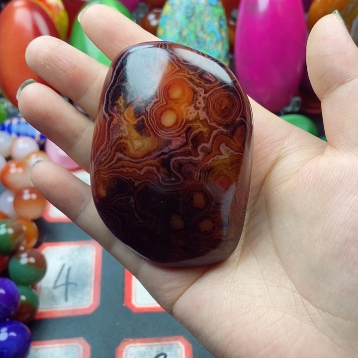 玛瑙/玉髓未镶嵌珠宝奇石