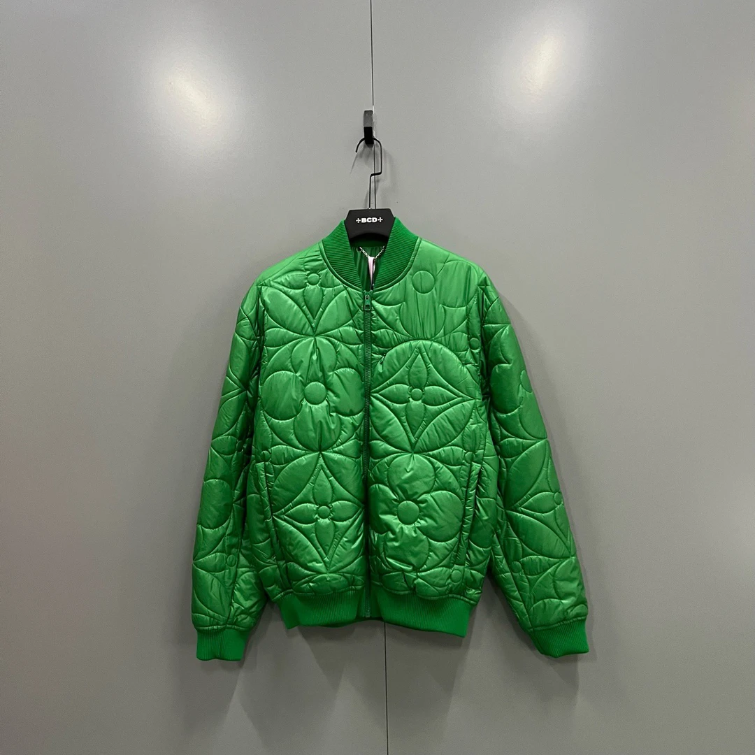 未使用 LouisVuitton/路易威登 jp1223 压纹三花棉服 501599