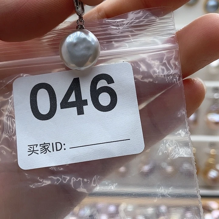 未镶嵌天然珍珠。  漏 漏 漏淡水珍珠