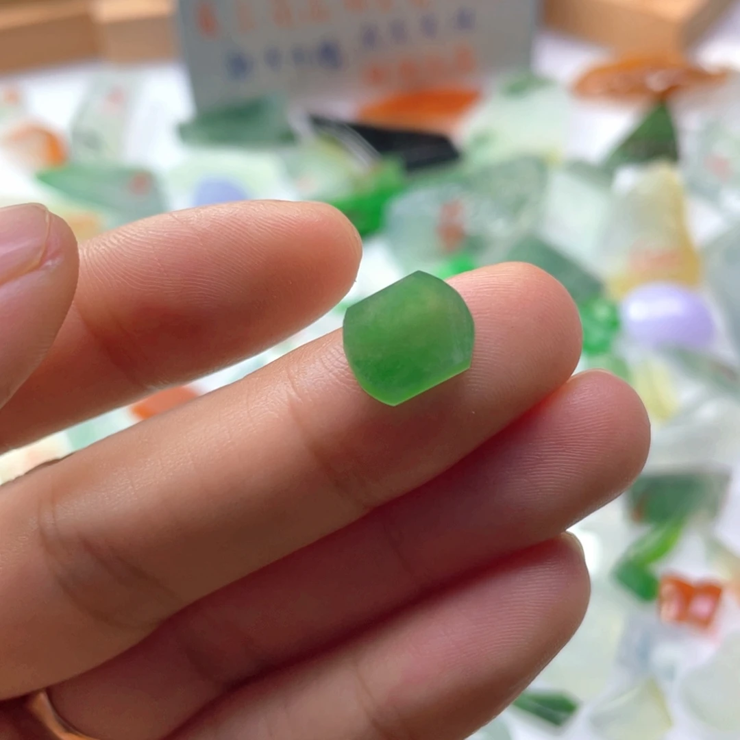 定制翡翠未镶嵌天然缅甸翡翠