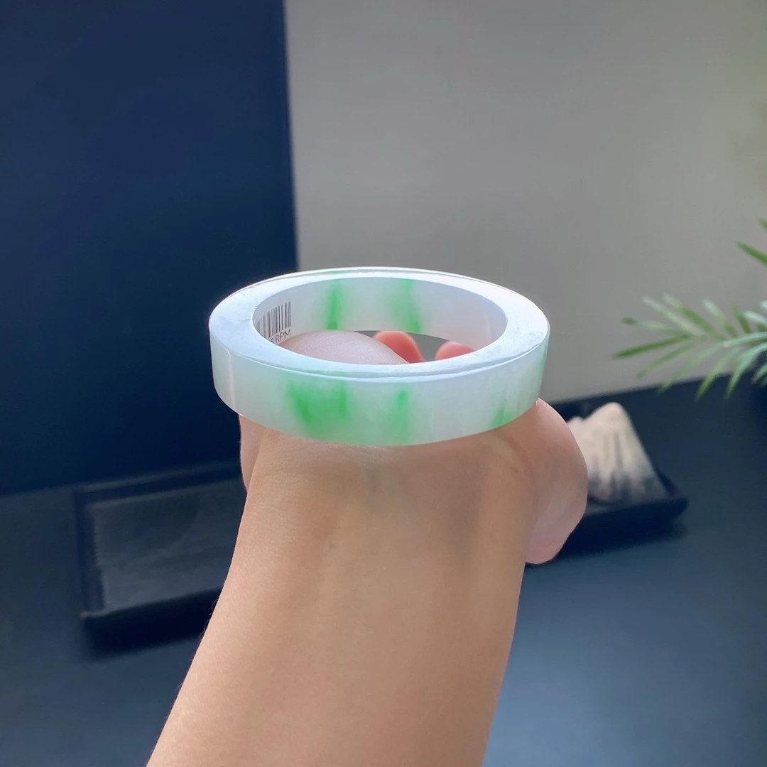 白底青缅甸翡翠手镯