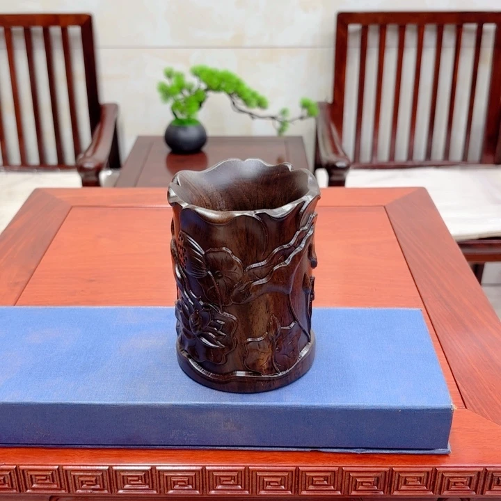 花梨木类成套家具黑檀木笔筒