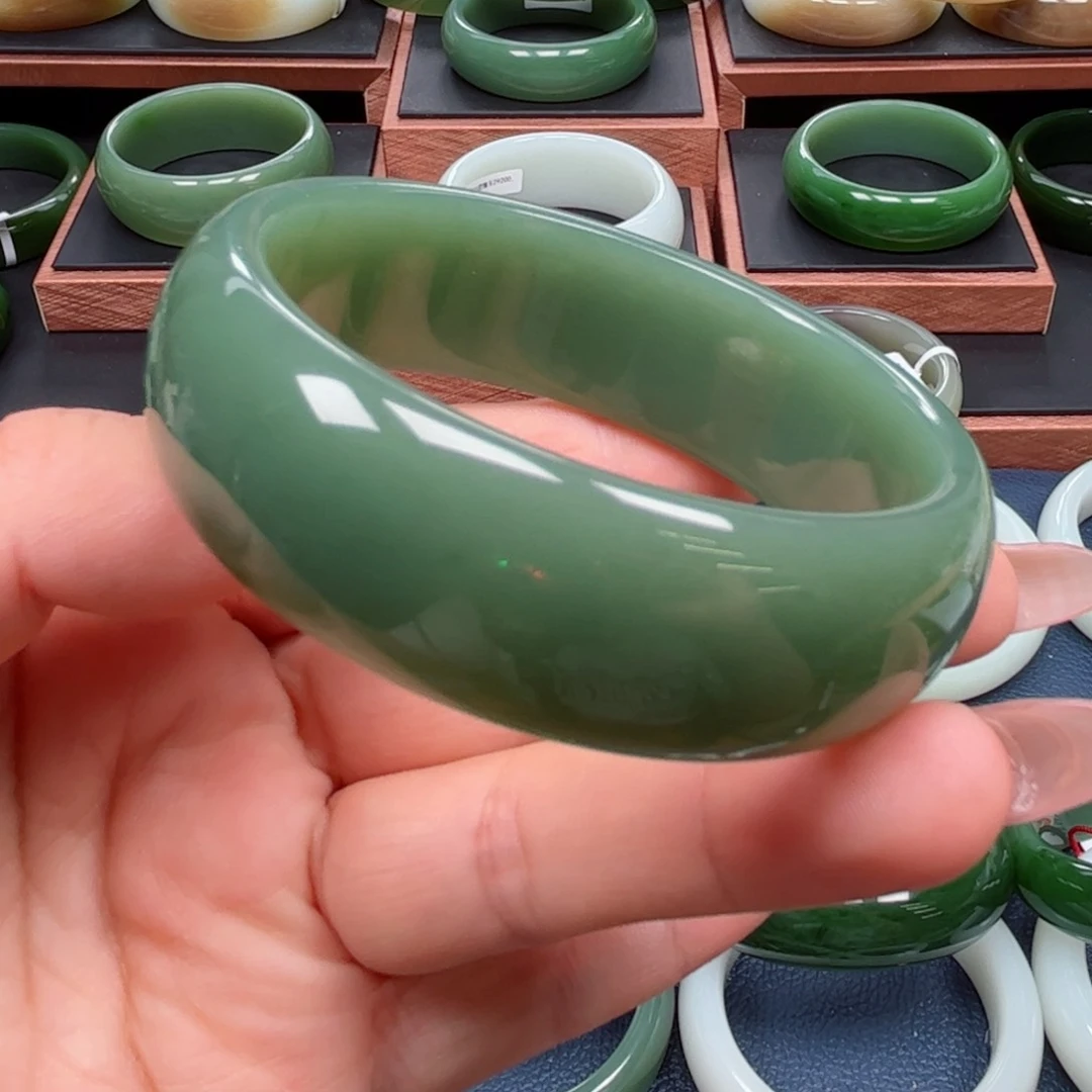 未镶嵌手镯和田玉（碧玉）5758圈口