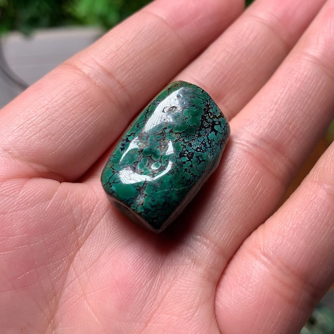 毕***哥绿松石未镶嵌珠宝奇石