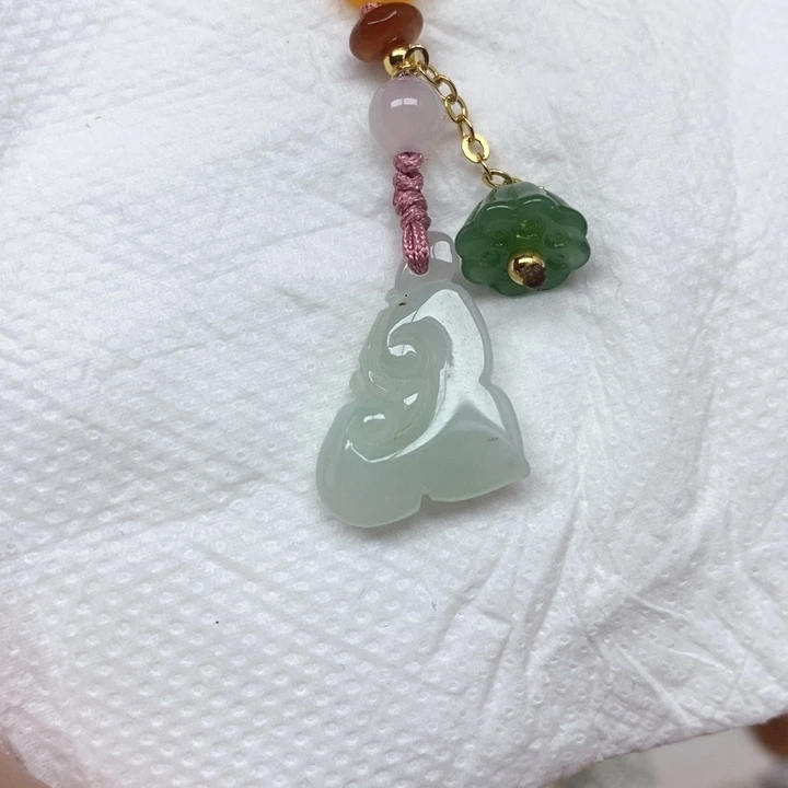 翡翠未镶嵌颈饰03号链接