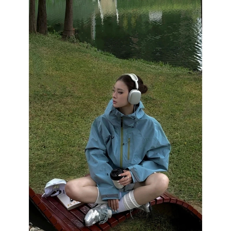 情侣装超好看冲锋衣外套男女款2025新款户外防风防水三合一登山服