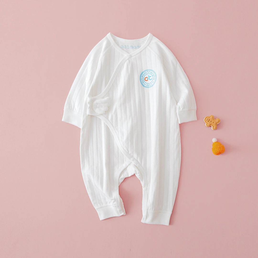 十月妈咪0-6月宝宝连体衣纯棉新生儿哈衣服爬服蝴蝶衣SY12230707