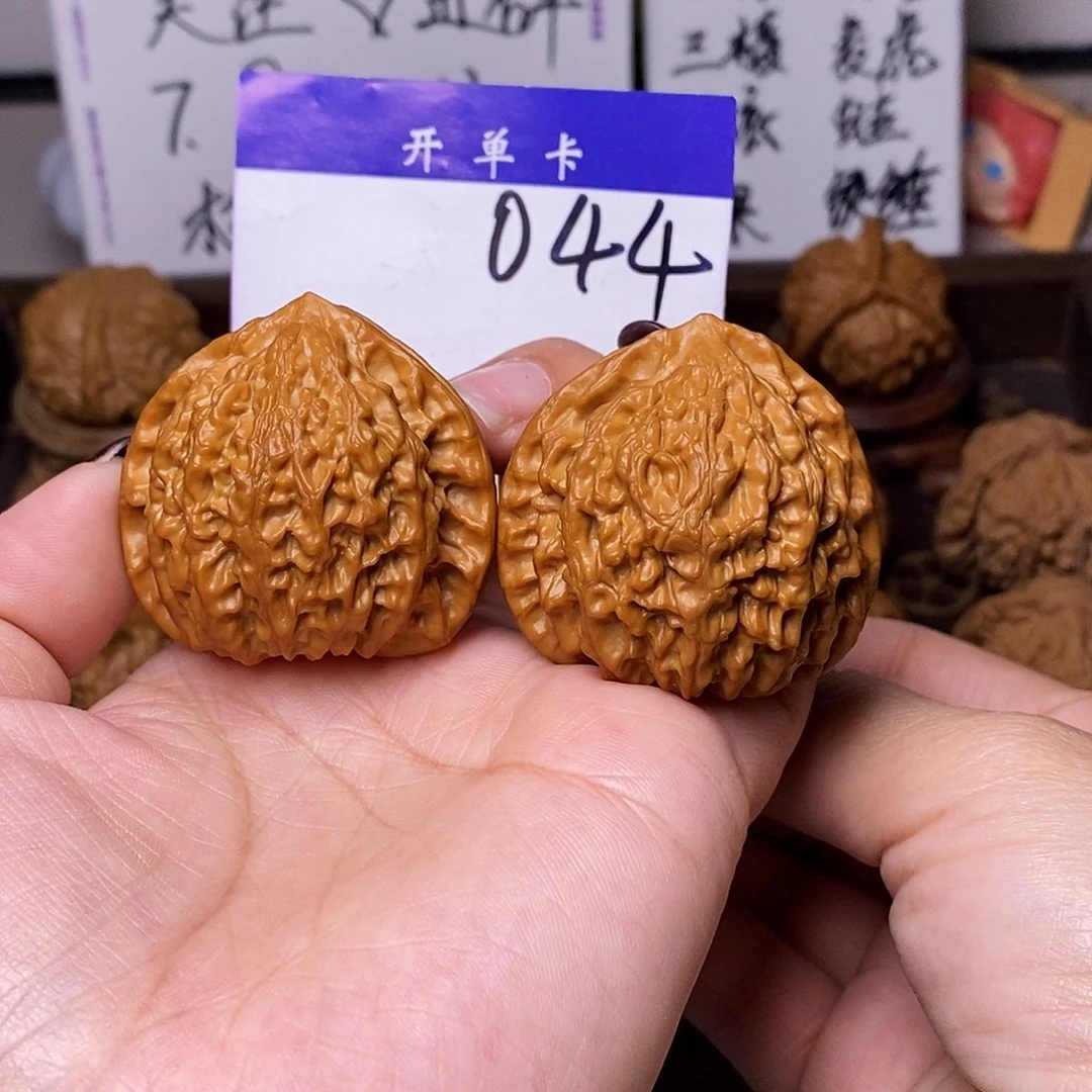 桃核吊坠文玩核桃金牛43微修n