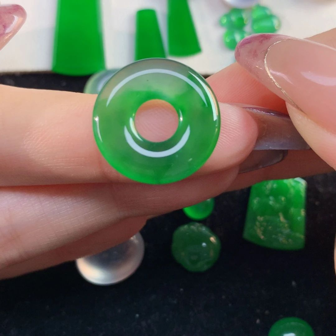 翡翠裸石19.5-2.93甜甜圈