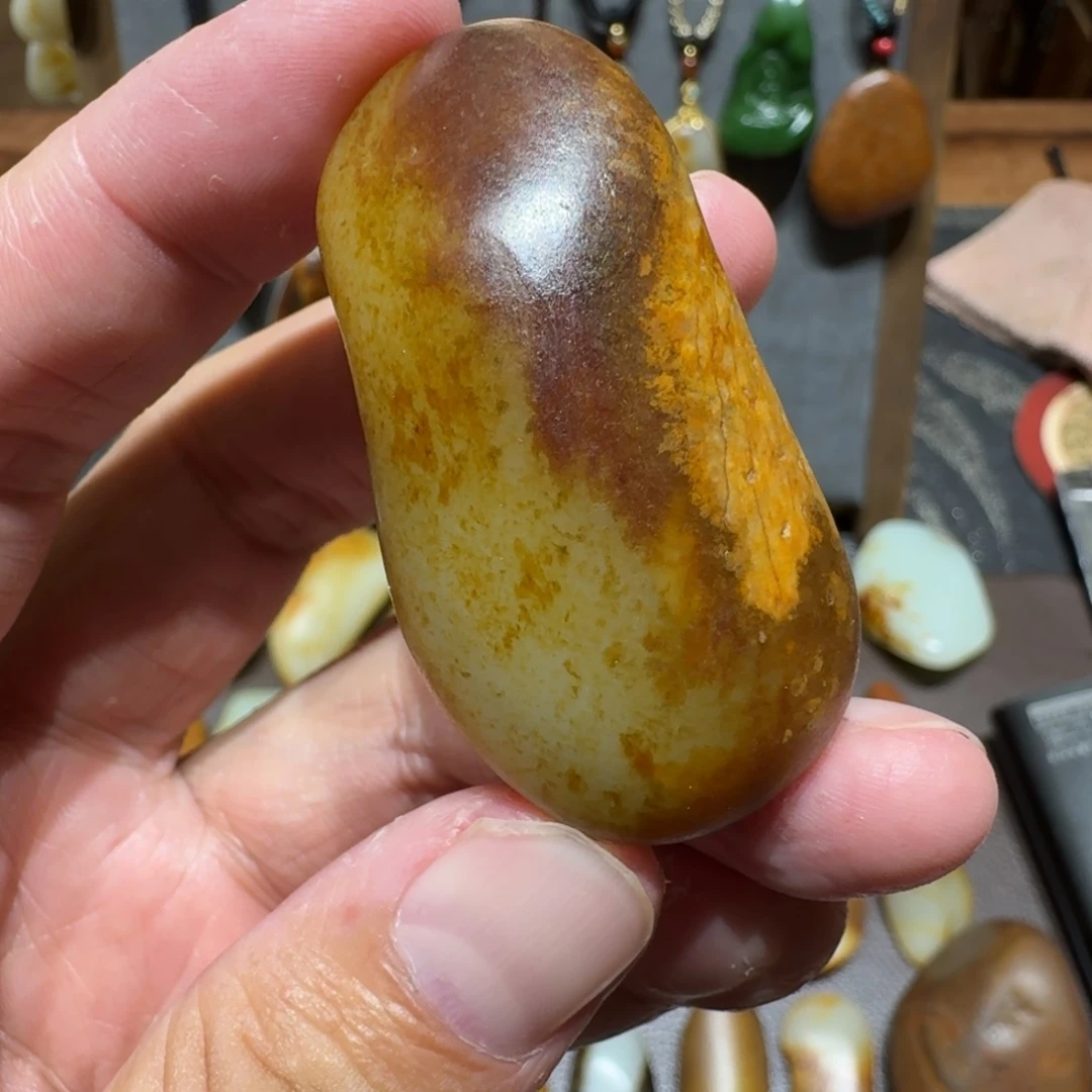 *****颈饰未镶嵌和田玉