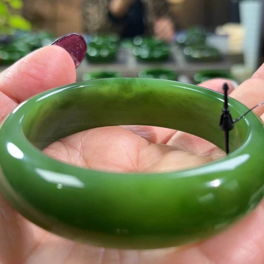 未镶嵌手镯和田玉（碧玉）