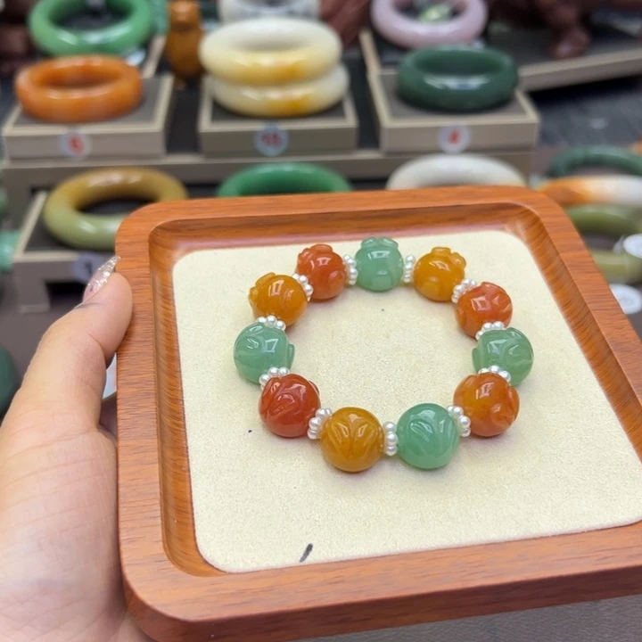 未镶嵌手镯石英岩玉j***r