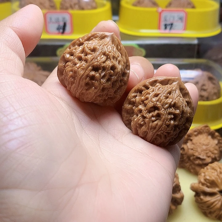 文玩核桃吊坠水龙