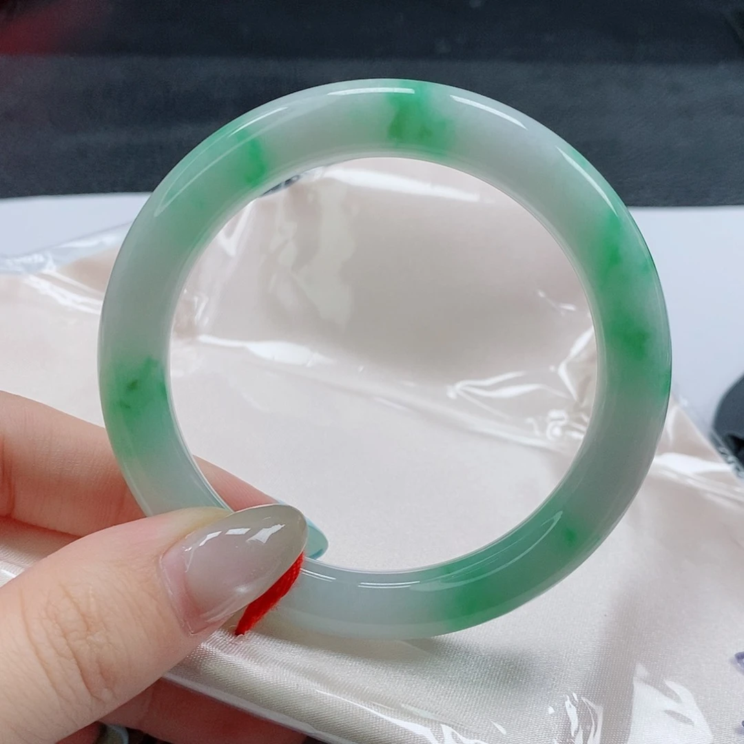 【闪购商品】未镶嵌手镯（圆镯）翡翠200号