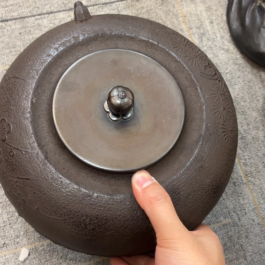 平***心非常喜欢这个瓷器