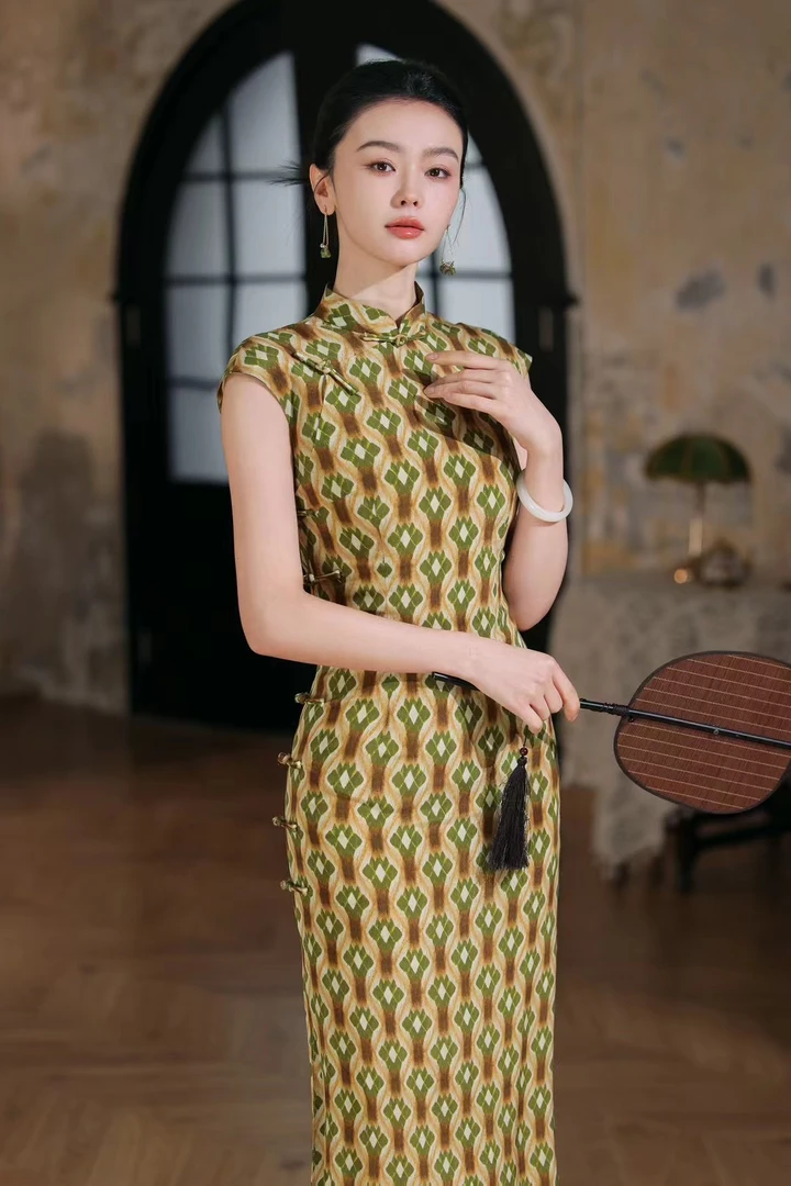 8701【桑蚕丝青菱】双层长款日常时尚走秀复古旗袍