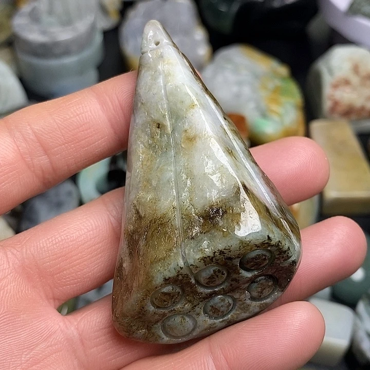 翡翠未镶嵌颈饰天然翡翠90