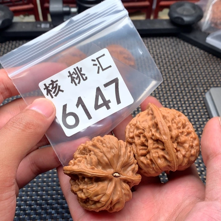 文玩核桃吊坠凤凰台