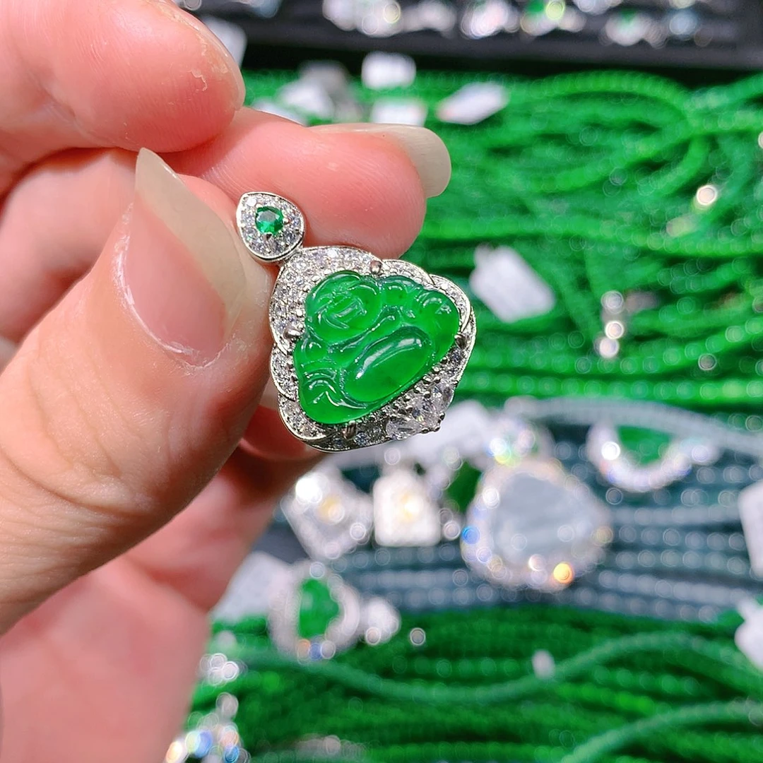 翡翠吊坠(赠链)未镶嵌天然