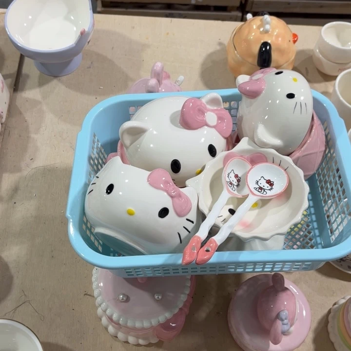 紫砂在干嘛呀亲爱呢