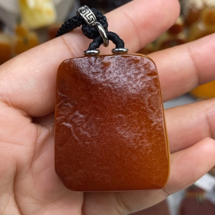 【闪购商品】琥珀颈饰未镶嵌