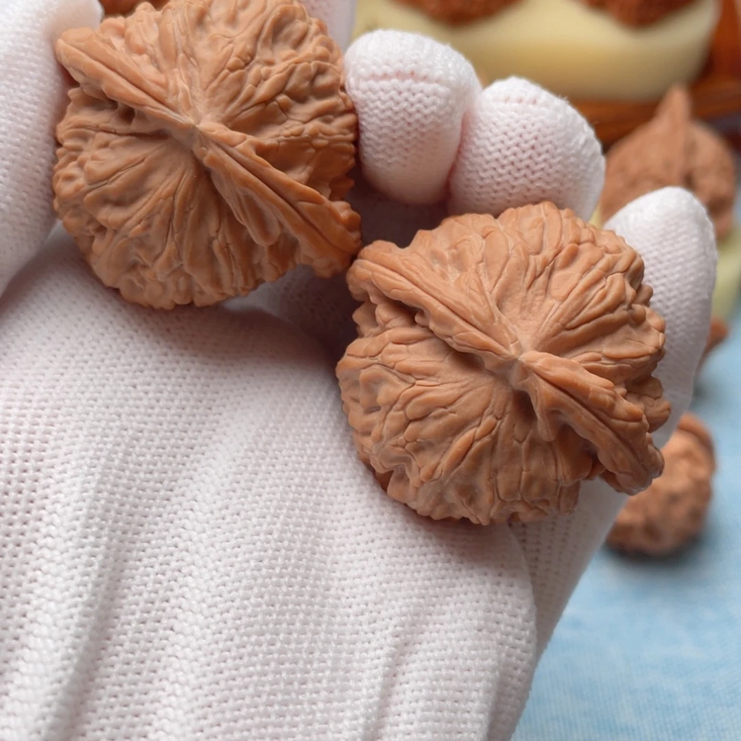 桃核吊坠41尺寸白狮子