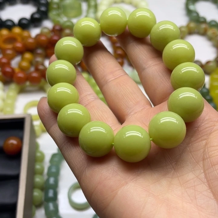 蛇纹石玉手串未镶嵌S***柱