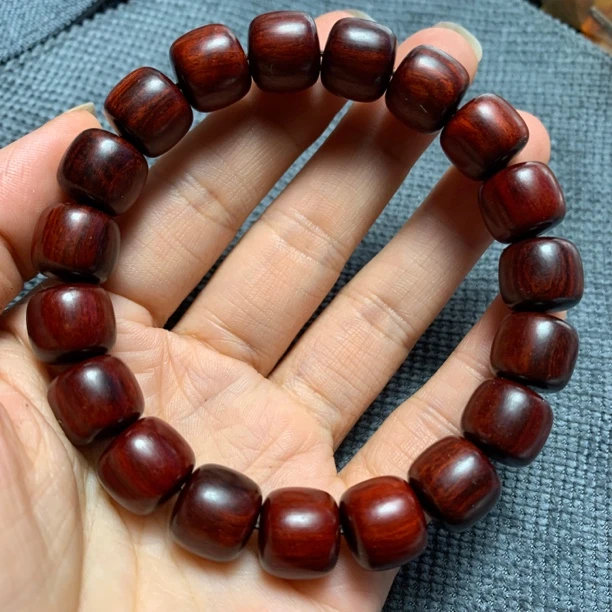 正宗印度小叶紫檀约12老型手串鸡血红二瞟料高油性开播炸