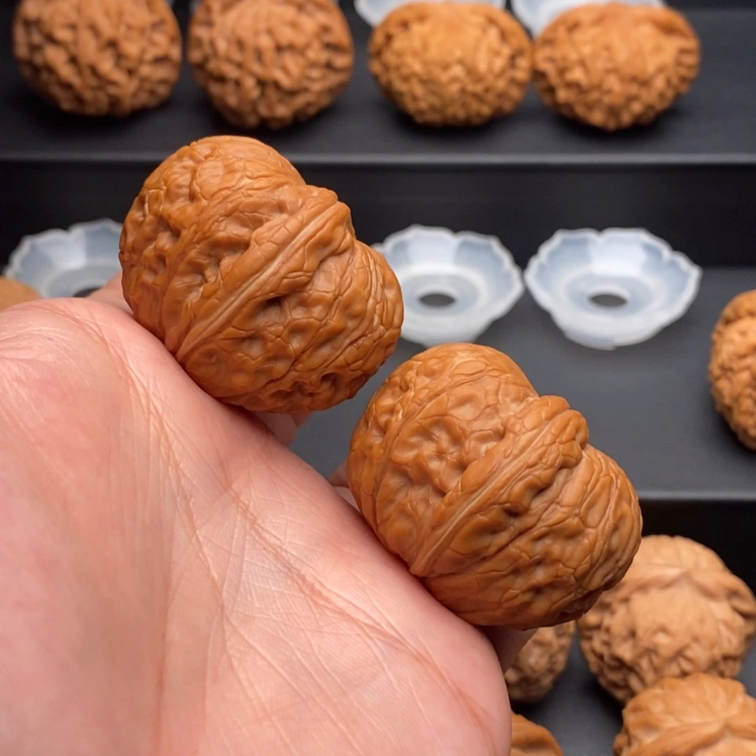 人***A把件文玩核桃40平谷元宝