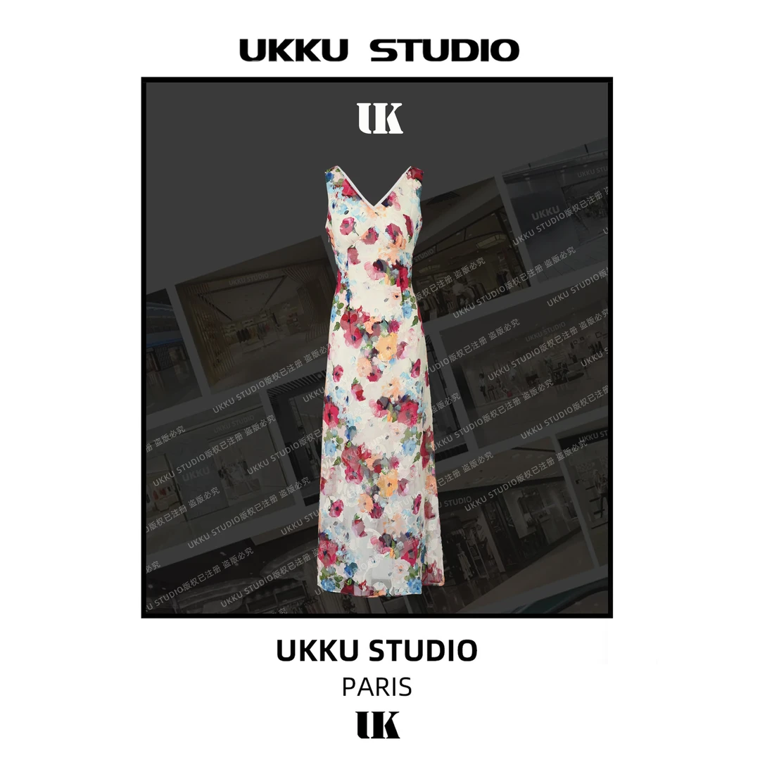丹妮【UKKUSTUDIO】【满园春色】收腰吊带连衣裙913913