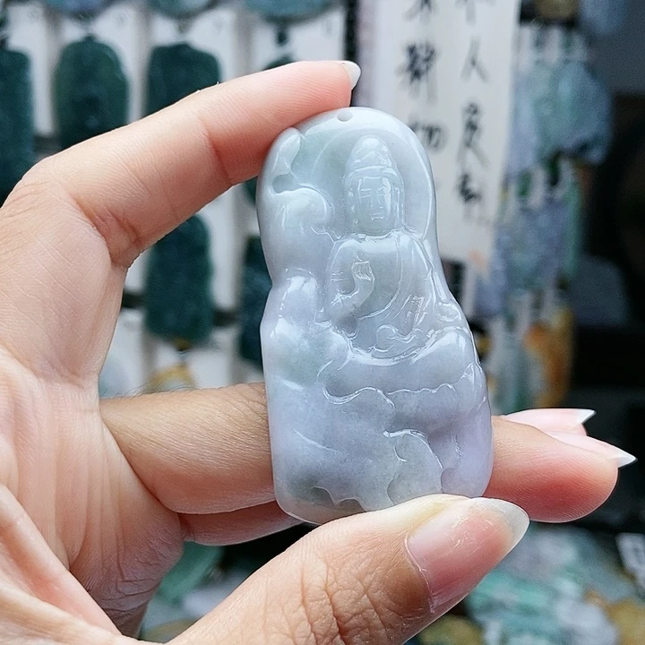 颈饰足铂镶嵌翡翠翡翠