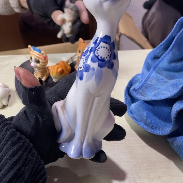 青**虾欢迎大家新年快乐