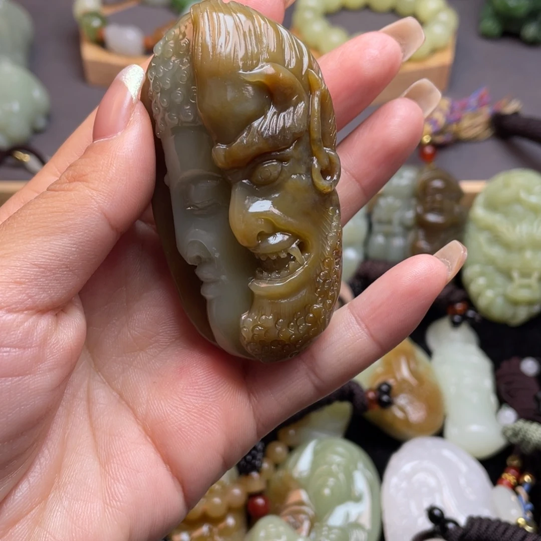 和田玉颈饰未镶嵌