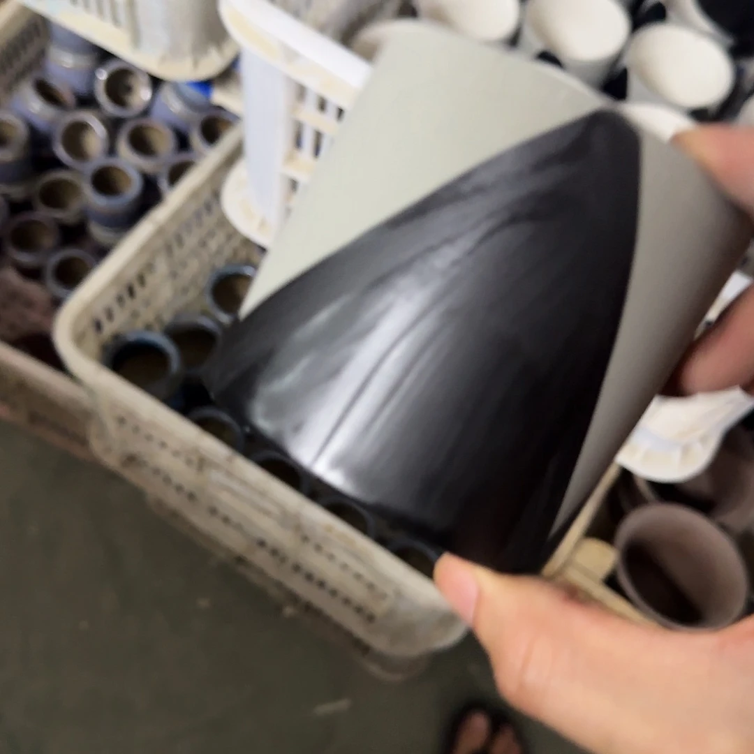 -福利局库存尾单·有孔花盆当天满9元发4062