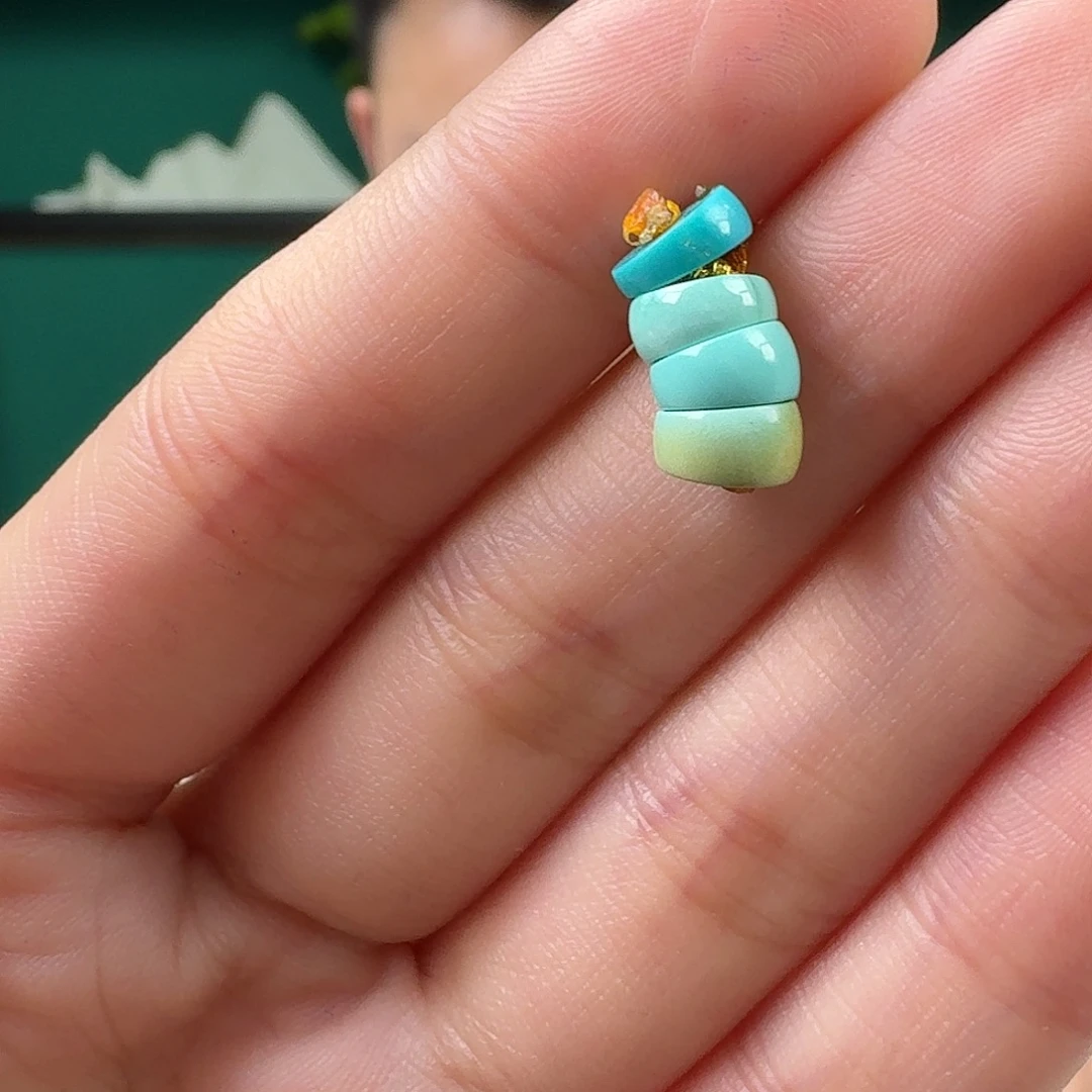 绿松石未镶嵌珠宝奇石