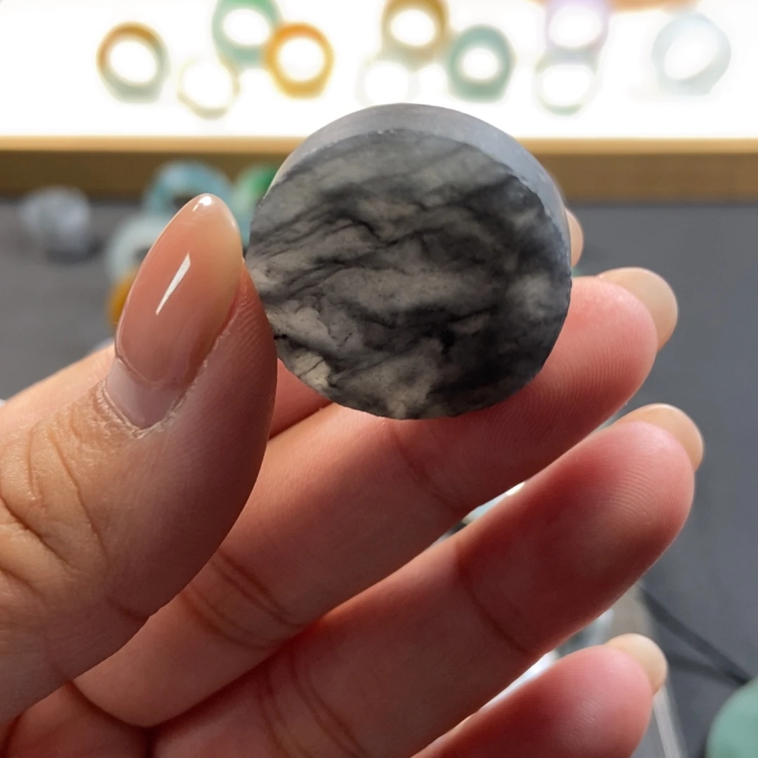 桃***子定制翡翠未镶嵌翡翠