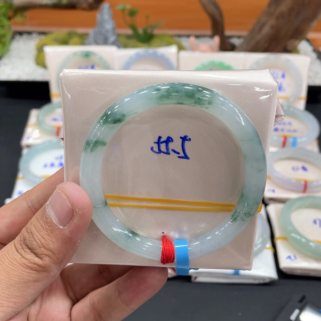 未镶嵌手镯翡翠缅甸翡翠