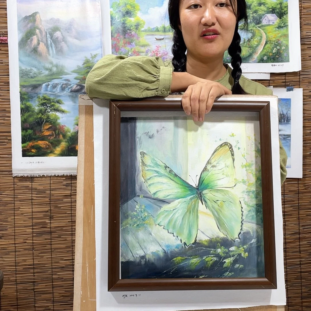 油画薇爽恭喜竞拍成功