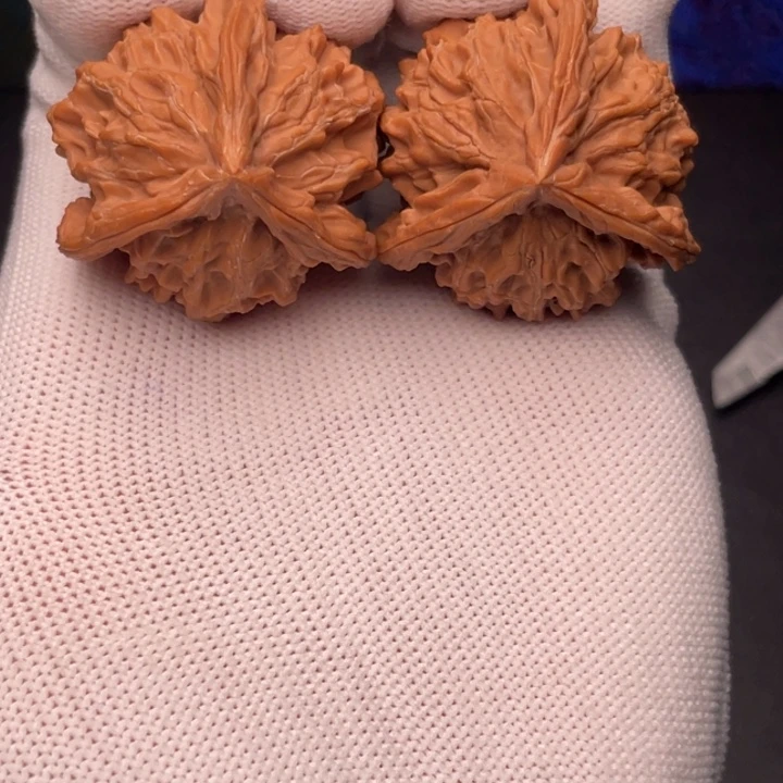 文玩核桃吊坠盘山