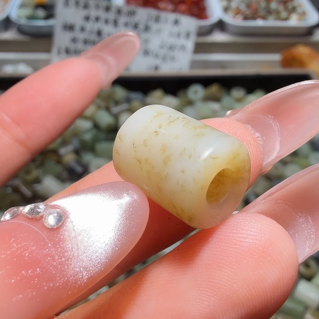 和田玉未镶嵌珠宝奇石